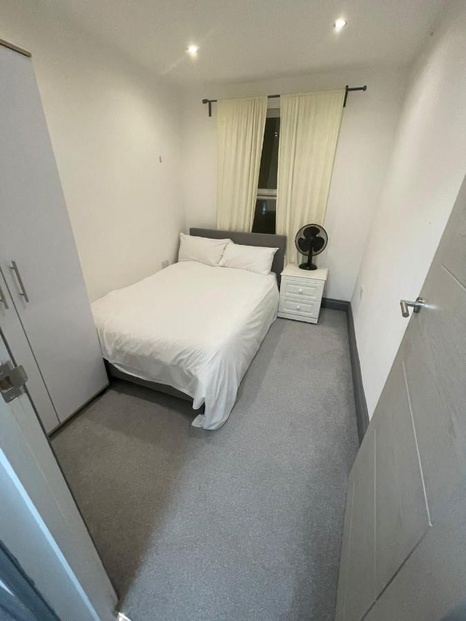 Nky Classic Brixton Apartment Three London Exterior photo